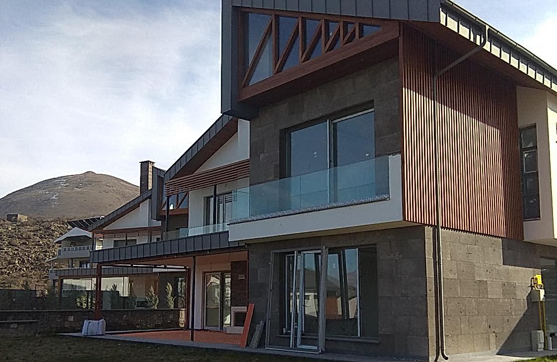Villa - Panaroma